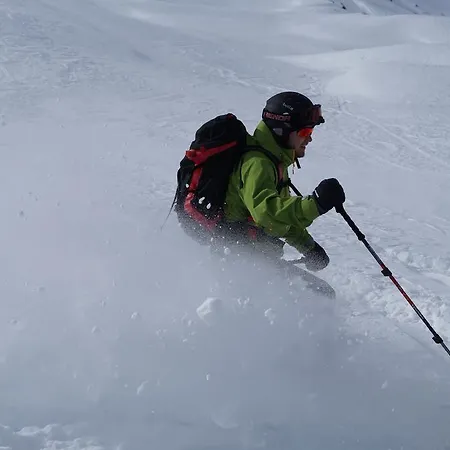 Hotell Alpina Mountain Resort 3*
