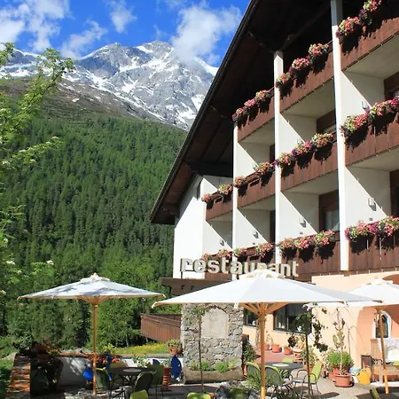 Alpina Mountain Resort