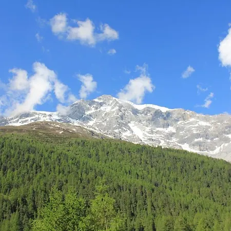 Alpina Mountain Resort
